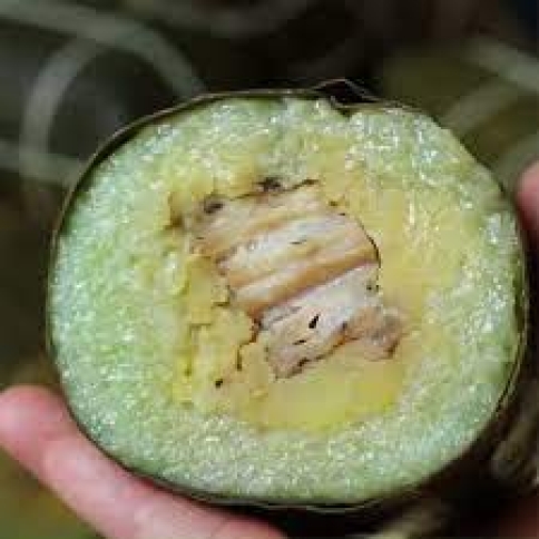Bánh Tét Lá Dứa